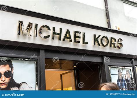 michael kors founded.